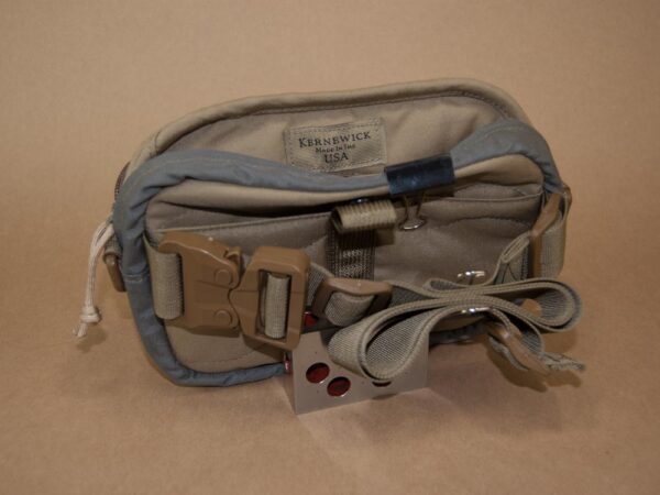 Kerneweick Waist Pack in Wolf Gray